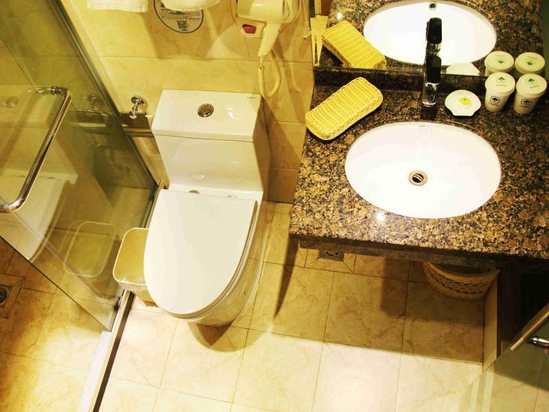 Greentree Inn Shandong Qingdao Development District Sdust Express Hotel Bagian luar foto