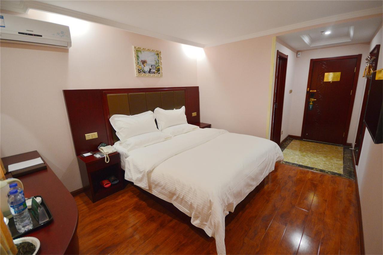 Greentree Inn Shandong Qingdao Development District Sdust Express Hotel Bagian luar foto