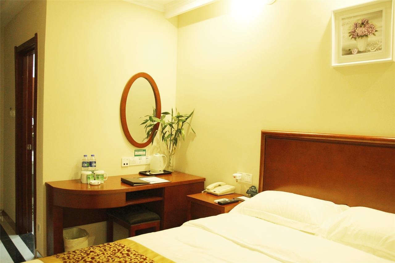 Greentree Inn Shandong Qingdao Development District Sdust Express Hotel Bagian luar foto